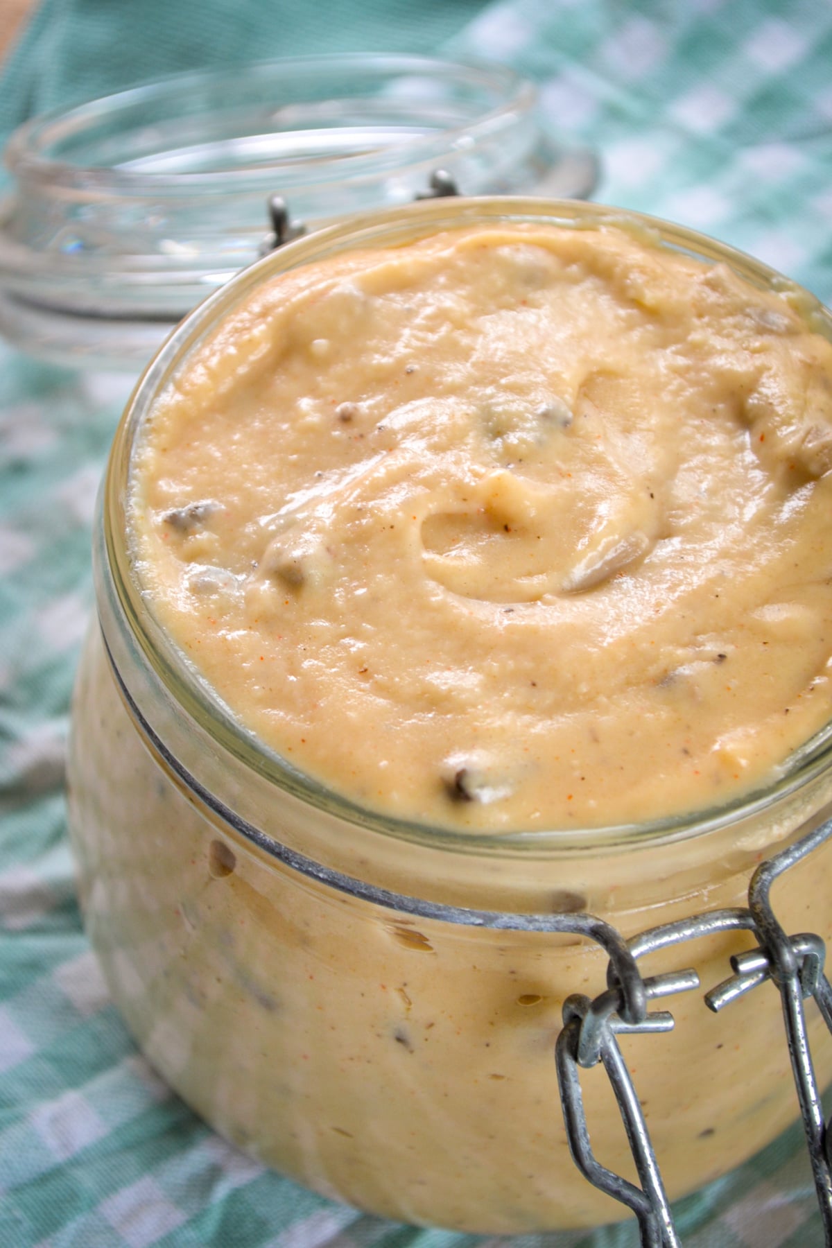 A jar of DIY cream of mushroom soup.