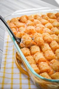 If you're looking for a great comfort food casserole that is EASY PEASY, you've found it with this Easy Dinner Recipe for Tater Tot and Ground Beef Casserole