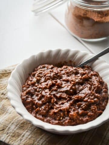 This Chocolate Peanut Butter Oatmeal is naturally sweetened with Maple Syrup and has a healthy dose of natural peanut butter for protein and flavor. This will be your new breakfast obsession!