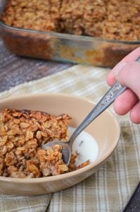 Get your day off to the right start with this healthy banana bread baked oatmeal recipe! Sweetened naturally using honey, and using whole food ingredients. It's a healthy breakfast the whole family can love.