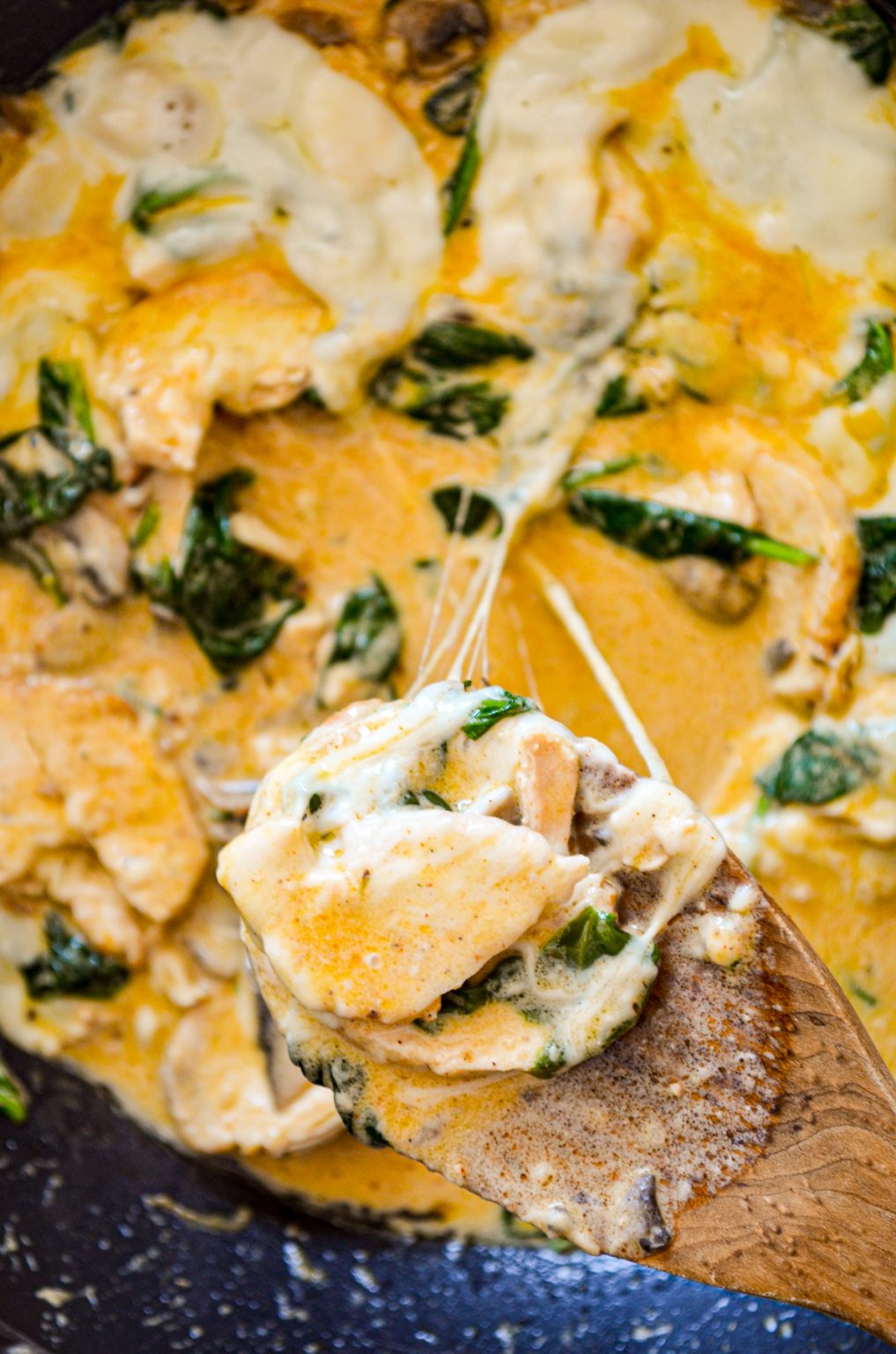 Low Carb Spinach, Mushroom, and Chicken Skillet